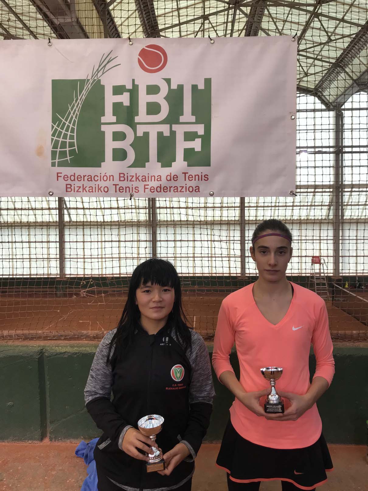 Azkeneko Koadroak eta Argazkiak - Luis Alberic Oroitza-Txostena 22 Inf Fem Azul