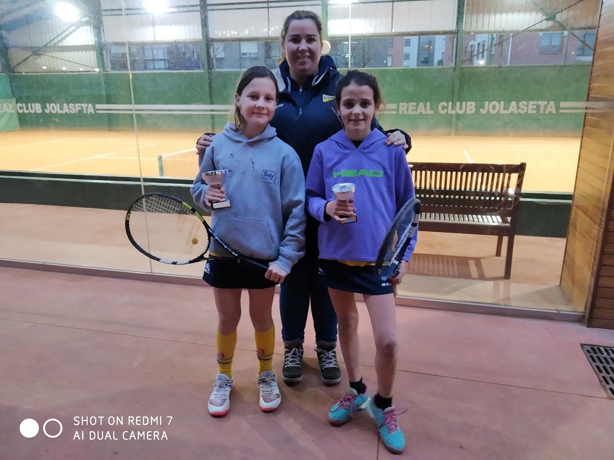 Azkeneko Koadroak eta Argazkiak Open Benjamina eta Kimua Eskola - RC Jolaseta 12 AleFemAz