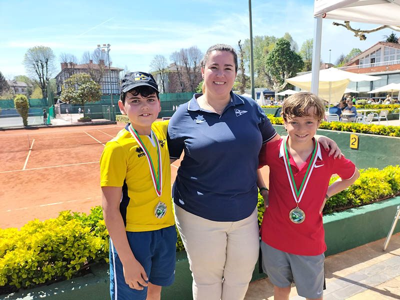 azken koadroak eta argazkiak - Benjamin eta Alevin eskola Open Jolasetan 11 ALEVIN AZUL 2