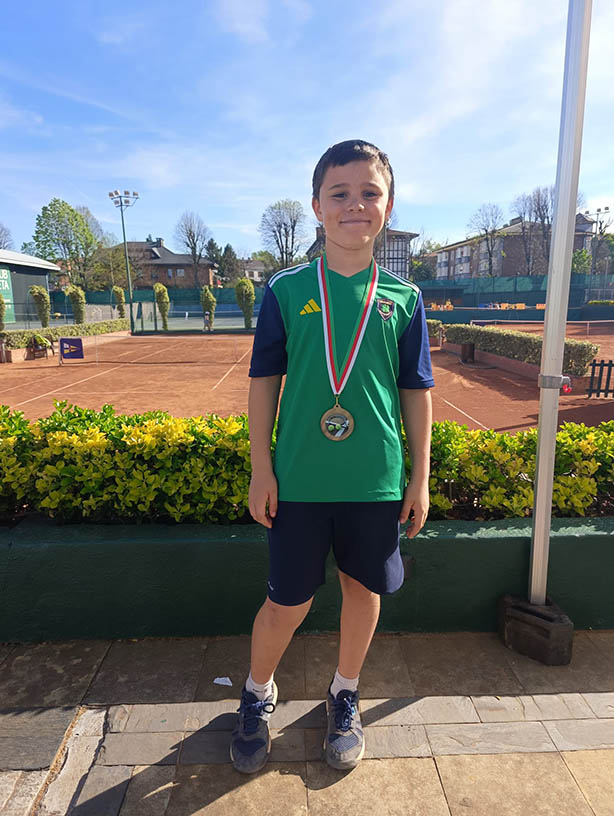 azken koadroak eta argazkiak - Benjamin eta Alevin eskola Open Jolasetan 16 CONSOLACION BENJAMIN