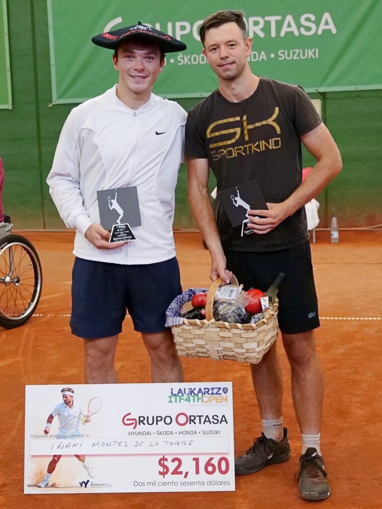 Iñaki Montes-De la Torre ITF Open Laukariz-en jabe egin da txapelketaren laugarren edizioan bere bigarren titulua irabazita 1 20250622 Premios individual Montes Zielinski